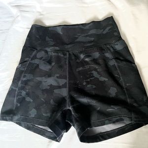 Alphalete camo shorts size medium